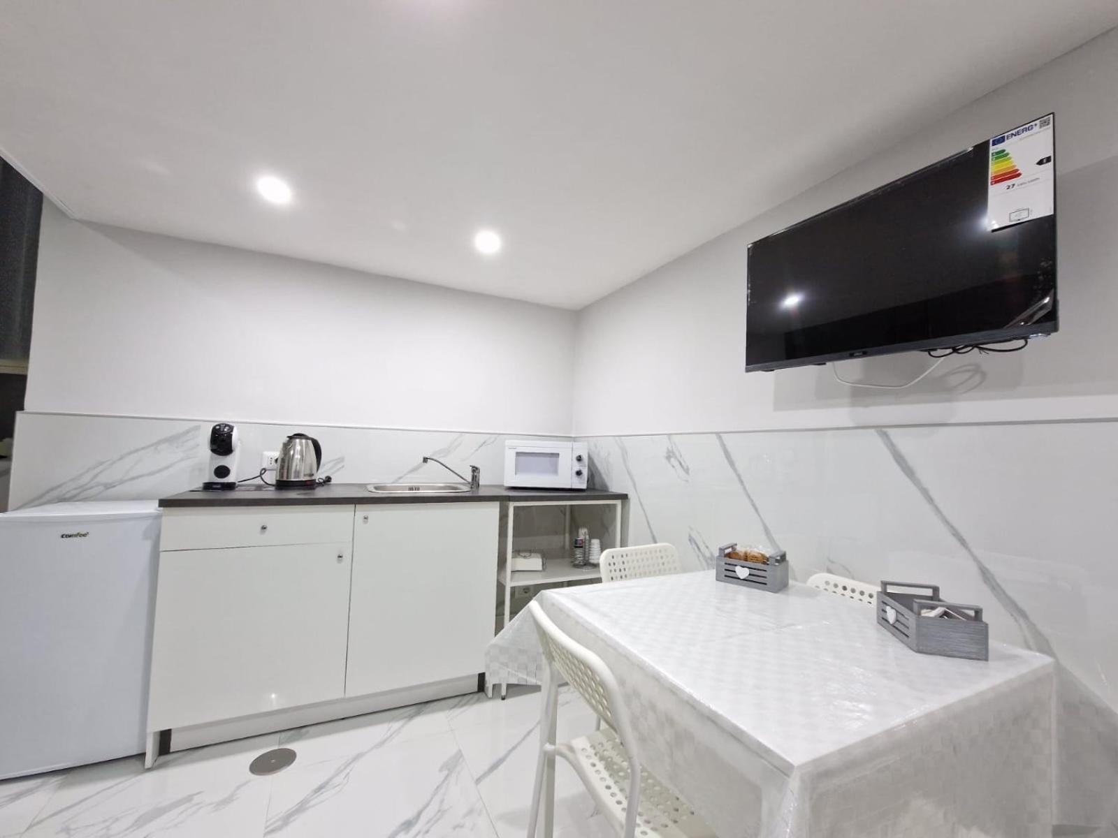 House Angiolina Bed & Breakfast Наполи Екстериор снимка