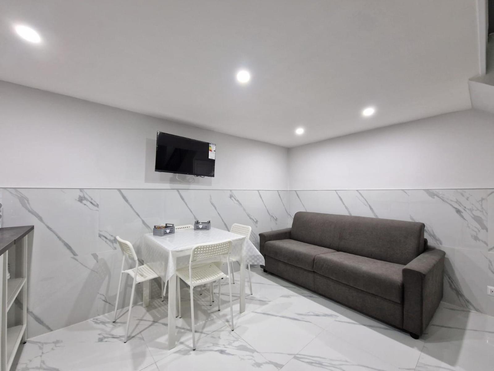 House Angiolina Bed & Breakfast Наполи Екстериор снимка