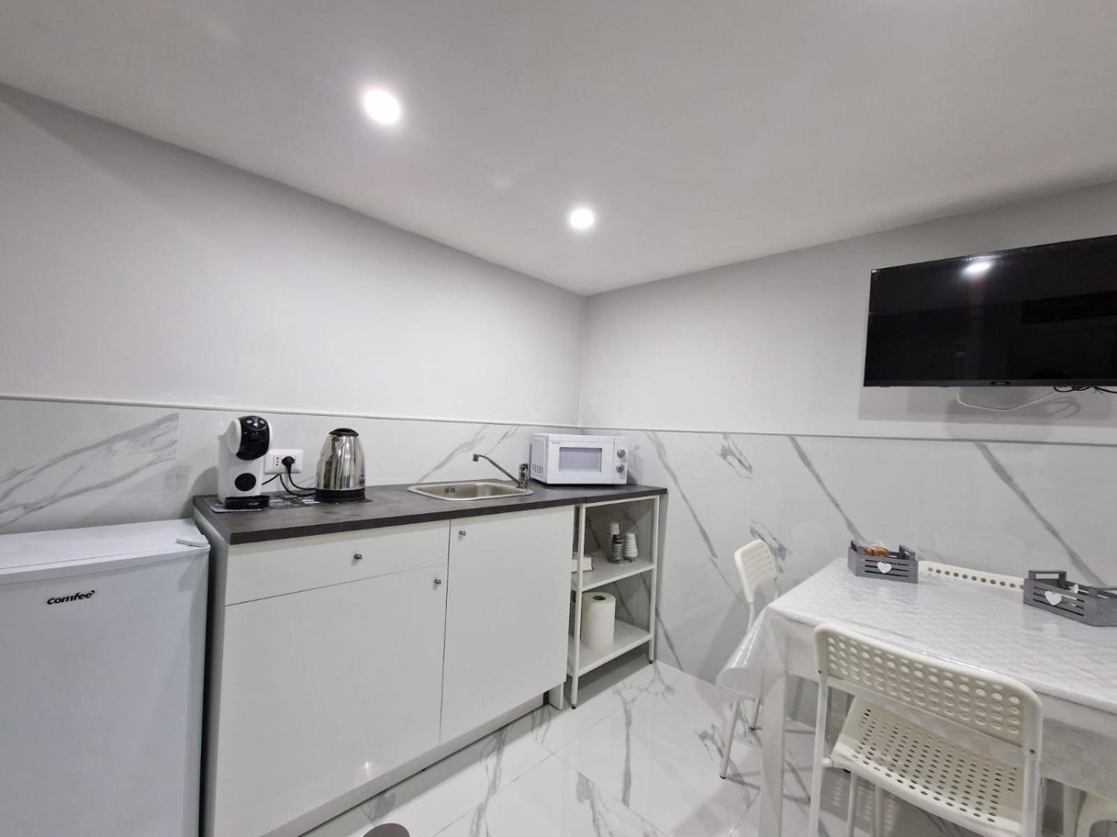 House Angiolina Bed & Breakfast Наполи Екстериор снимка